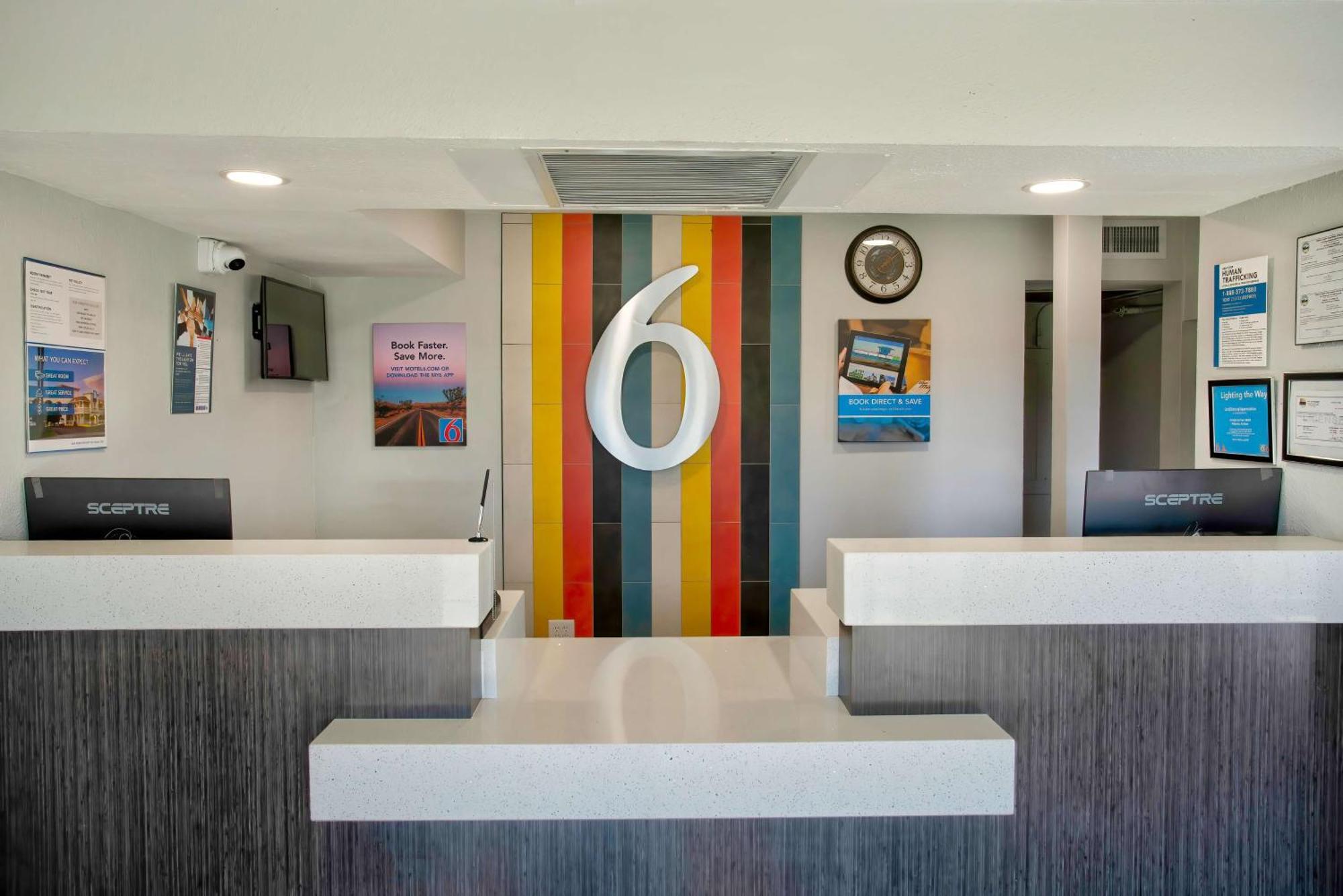 Motel 6-Kingman, Az - Route 66 East エクステリア 写真