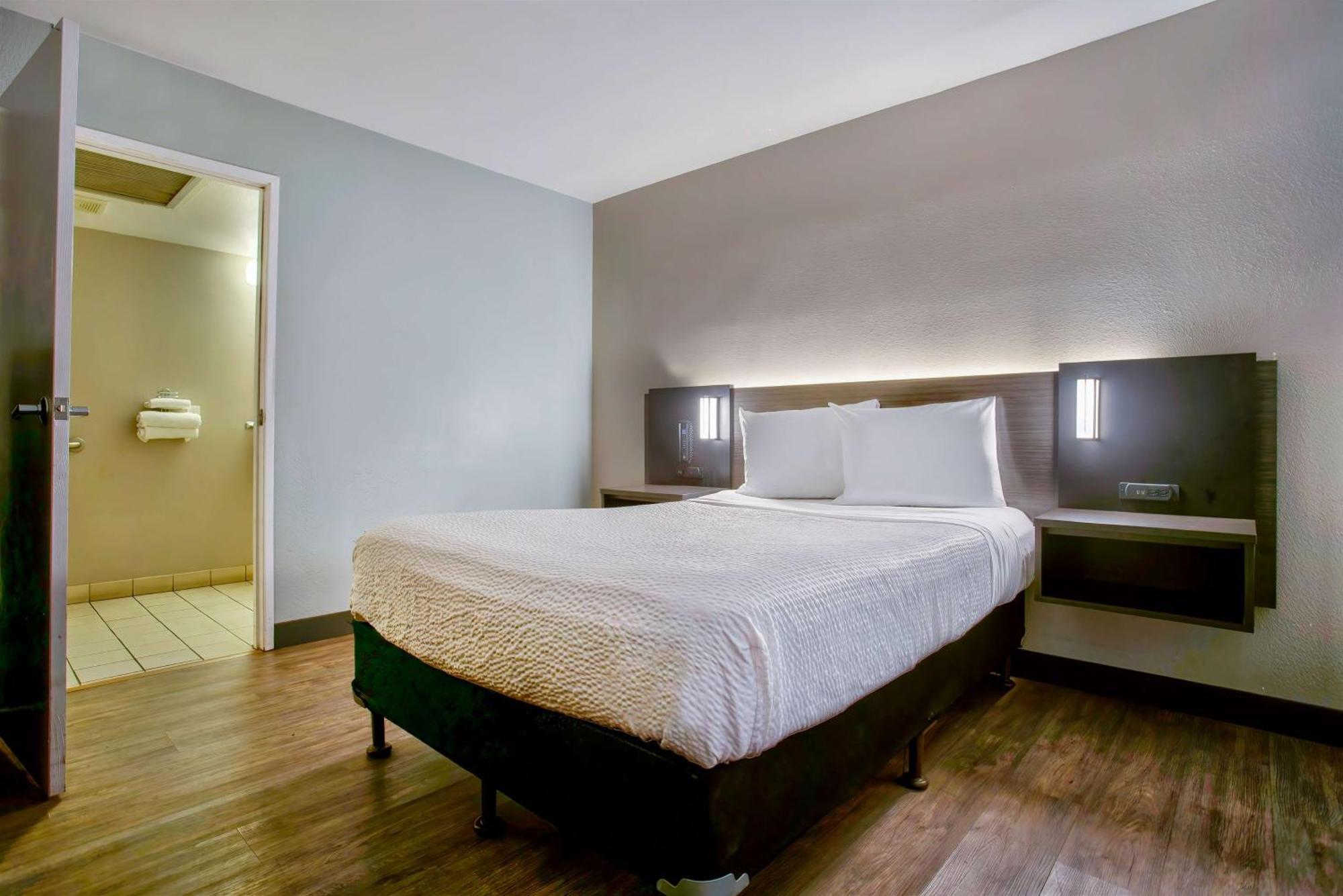 Motel 6-Kingman, Az - Route 66 East エクステリア 写真