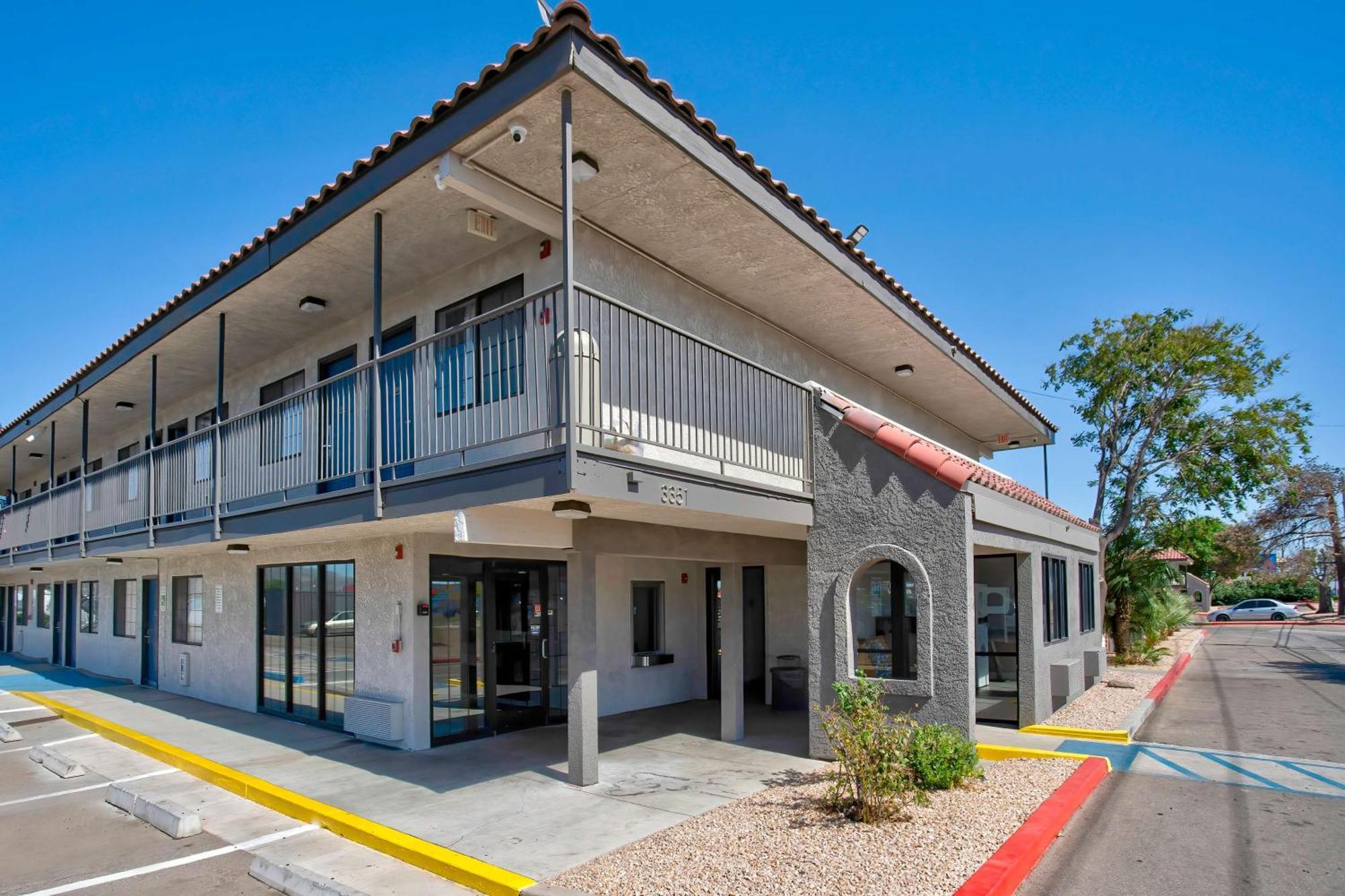 Motel 6-Kingman, Az - Route 66 East エクステリア 写真