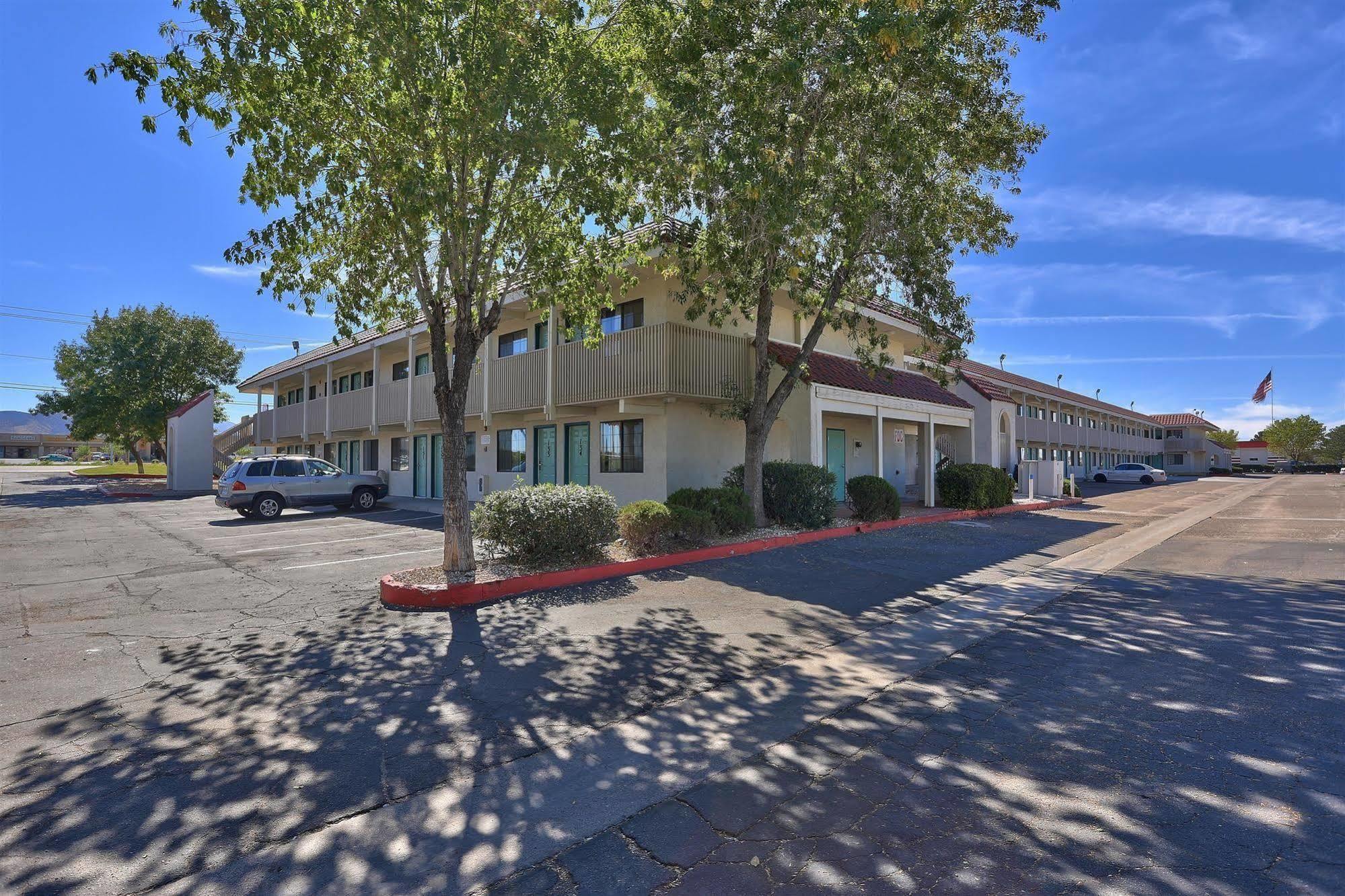 Motel 6-Kingman, Az - Route 66 East エクステリア 写真