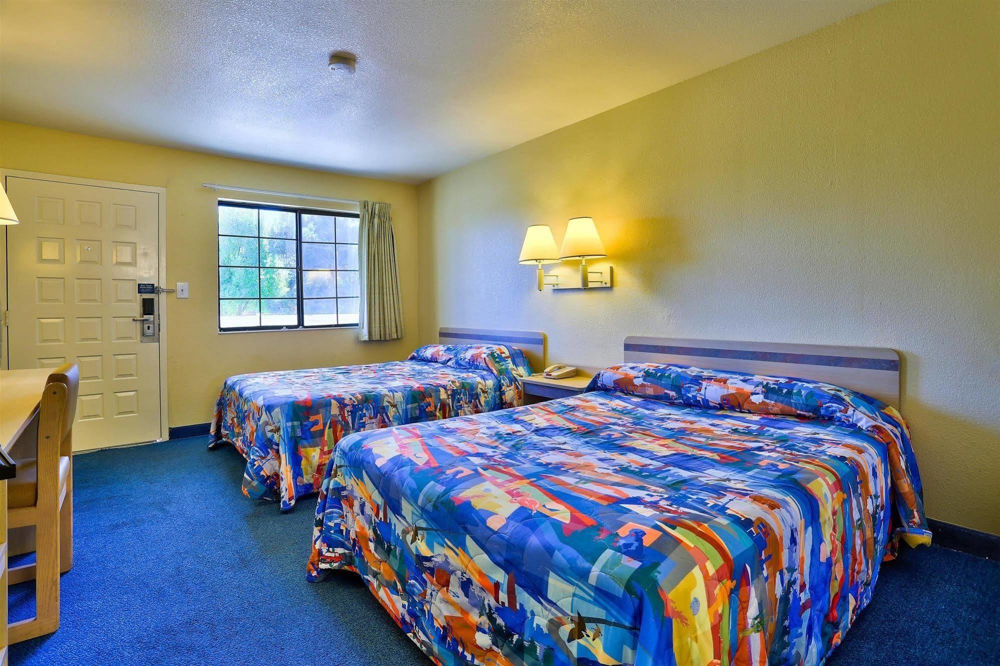 Motel 6-Kingman, Az - Route 66 East エクステリア 写真